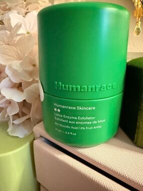 Humanrace Lotus Enzyme Exfoliator – Green